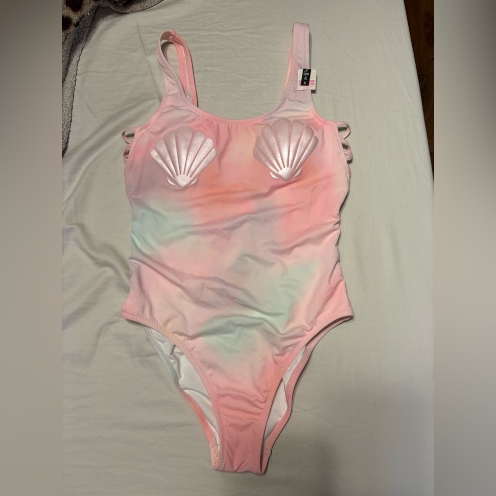Mermaid 🧜🏻‍♀️ One Piece Swimsuit